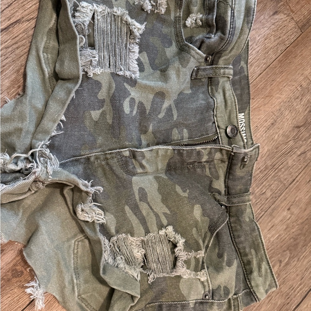 Mossimo Supply Co. Green Camouflage High-Rise Shorts